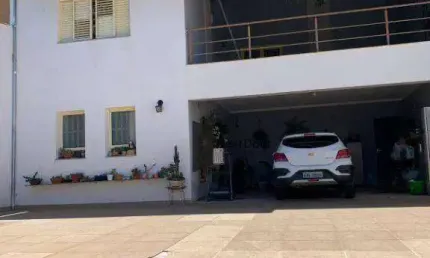 Sobrado para venda em parque jambeiro de 241.00m² com 3 quartos, 1 suite e 6 garagens