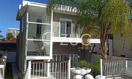 Sobrado à venda em Bertioga, Indaiá, com 4 suítes, com 250 m²