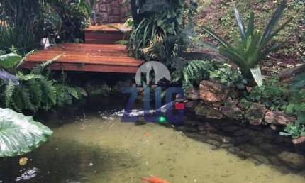 Sobrado à venda em Valinhos, Jardim Soleil, com 4 suítes, com 538 m², Condomínio Chácara Flora