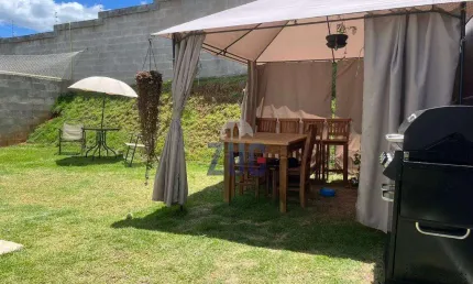 Sobrado à venda em vinhedo, fazenda santana, com 3 quartos, com 96 m²