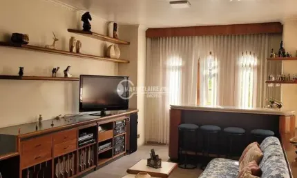 Fantástica casa para locação ou venda na vila clarice