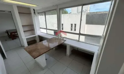 Sala comercial para alugar na Avenida Anita Garibaldi, 360, Federação, Salvador