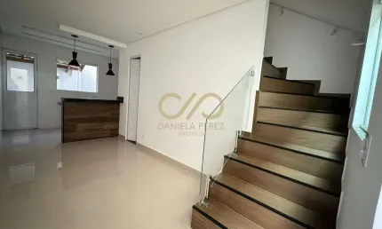 Casa em condomínio fechado com 2 quartos à venda no Balneário Maracanã, Praia Grande 