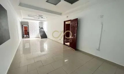 Casa com 3 quartos para alugar no Boqueirão, Praia Grande 