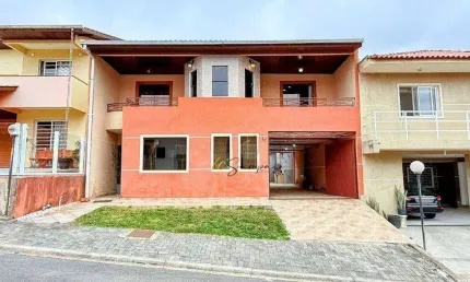 Sobrado com 3 dormitórios para alugar, 210 m² por R$ 4.570/mês - Rua Fábio Fanuchi 179 Santa Cândida - Curitiba/PR