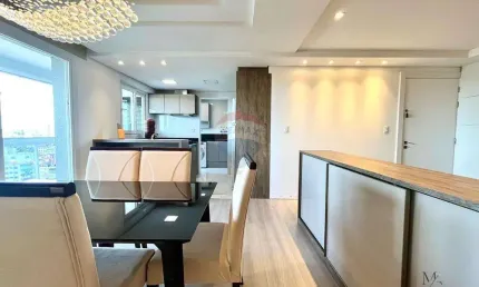 Apartamento semimobiliado com 3 dormitórios e 94m² privativos