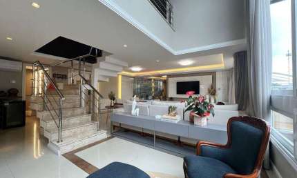 Apartamento Duplex mobiliado e equipado- Bairro Sanvitto - 03 Suites 03 vagas