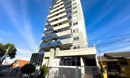 Apartamento semimobiliado, 3 dormitórios e amplo terraço com ofurô