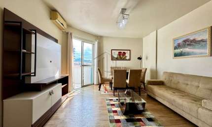 Apartamento à venda no bairro Barreiros - São José/SC
