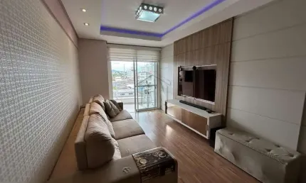 Apartamento à venda no bairro Barreiros - São José/SC