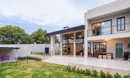 Excelente Casa para VENDA Localizado na Rua Colibri  ️Bairro: Cem Casas
