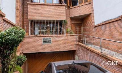 Casa com 4 quartos à venda na Avenida Encantado, 30, Petrópolis, Porto Alegre