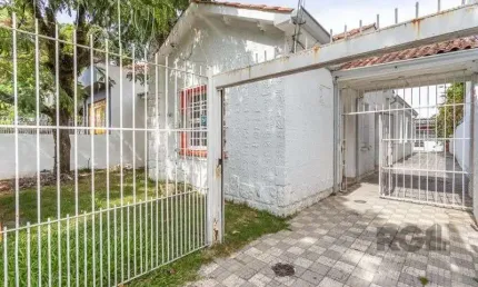 Casa comercial para alugar na Avenida Bastian, Menino Deus, Porto Alegre