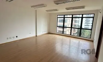 Sala comercial para alugar na Avenida Carlos Gomes, Petrópolis, Porto Alegre, 50 m2 por R$ 1.800