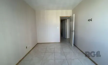 Apartamento com 2 quartos para alugar na Rua Duque de Caxias, Centro Histórico, Porto Alegre, 74 m2 por R$ 1.645