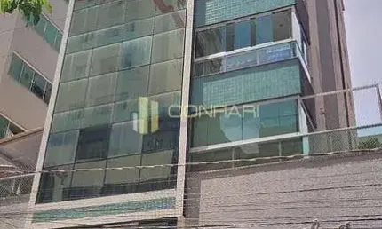 Apartamento pronto para morar com 3 suítes na meia praia