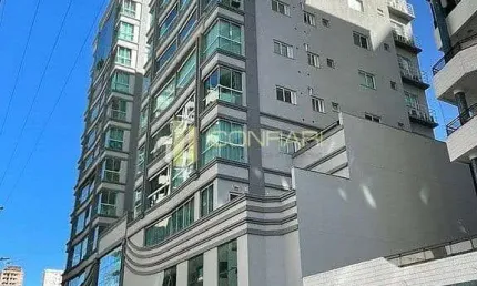 Apartamento com 3 quartos à venda na Rua 210, 130, Meia Praia, Itapema