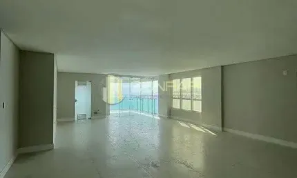 Apartamento com 4 quartos à venda na Rua 1208, Meia Praia, Itapema
