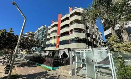 Apartamento com 4 quartos à venda na Rua 251, 44, Meia Praia, Itapema