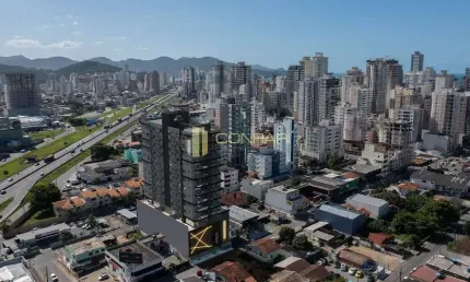 Apartamento com 3 quartos à venda na Rua 207, 762, Meia Praia, Itapema