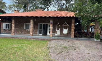 Casa com 4 quartos para alugar na Rua ágata, 1311, Mariscal, Bombinhas
