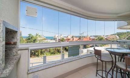 Apartamento com 3 quartos para alugar em Quatro Ilhas, Bombinhas 