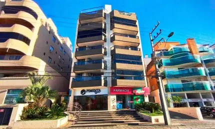 Apartamento com sacada e linda vista para o mar de Bombinhas