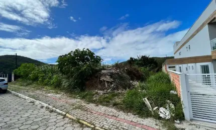 Terreno à venda na Rua Rio Ijuí, Zimbros, Bombinhas