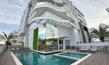Apartamento com 2 quartos de Temporada, Mariscal - Bombinhas