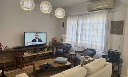 CASA MOBILIADA COM 3 DORMITÓRIOS NA PRAIA DE BOMBAS