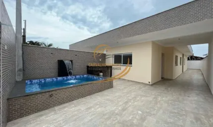 Casa com piscina, churrasqueira, 03 dormitórios lado praia em itanhaém!