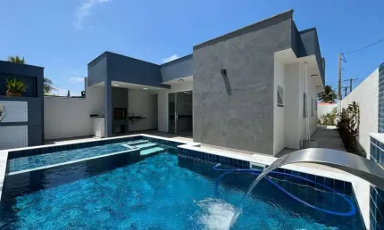 Linda casa alto padrão apenas 100 metros do mar em itanhaém!