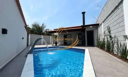 Casa isolada 200mts do mar com piscina, churrasqueira, 03 dormitórios em itanhaém!!
