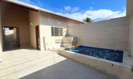 Casa lado pista 500mts do mar com piscina e churrasqueira em mongaguá!!
