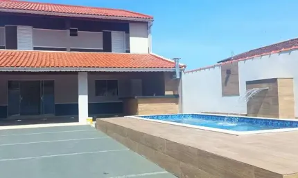 Sobrado lado praia com piscina e churrasqueira em itanhaém!!
