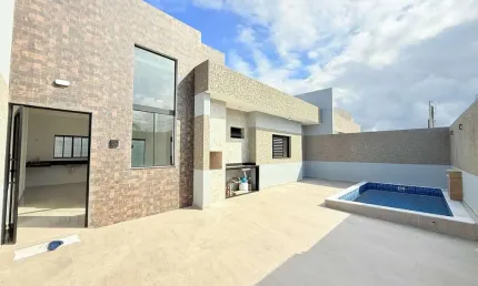 Ultima unidade disponivel!! casa com 03 dormitórios e piscina 500mts do mar em itanhaém!!