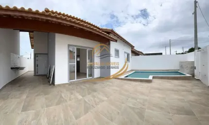 Casa com piscina 60 metros do mar para venda em itanhaém!!