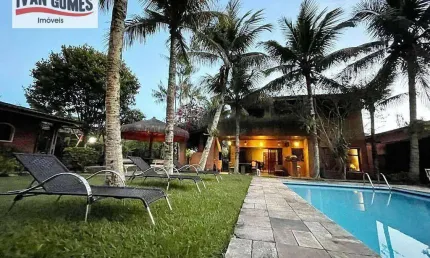 Sobrado com 5 dormitórios à venda, 420 m² por R$ 1.800.000,00 - Jardim Guaiuba - Guarujá/SP