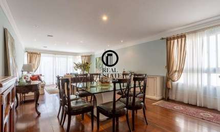 Apartamento para Venda - 287m², 5 dormitórios, sendo 3 suites, 4 vagas - Moema