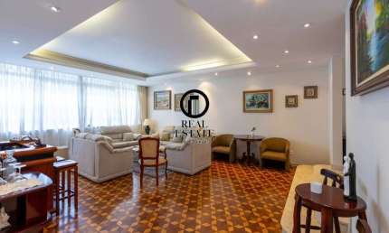 Casa para Venda - 375m², 4 dormitórios, sendo 1 suites, 6 vagas - Moema