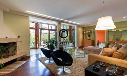 Casa para Venda - 440m², 4 dormitórios, sendo 3 suites, 4 vagas - Jardim Prudência