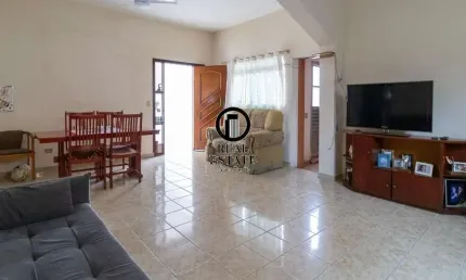 Casa para Venda - 60m², 2 dormitórios, 4 vagas - Vila do Castelo