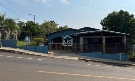 Casa de esquina com terreno amplo, Jardim Alvorada, Sao Carlos - SC