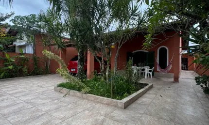Casa isolada 10x25 2 dormitórios na Vila Caiçara, Praia Grande-SP
