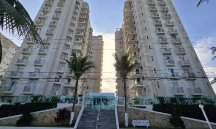 Bela Cobertura no Balneário Flórida, Praia Grande-SP, com 2 quartos e excelente visão para o mar