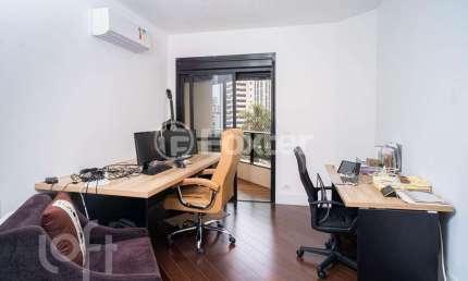 Apartamento com 4 quartos à venda na Rua Araguari, 679, Vila Uberabinha, São Paulo, 220 m2 por R$ 3.180.000