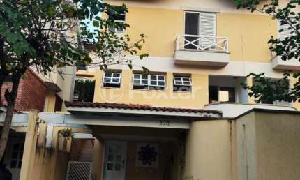 Casa em condomínio fechado com 4 quartos à venda na Estrada dos Galdinos, 1160, Jardim Barbacena, Cotia, 188 m2 por R$ 910.000