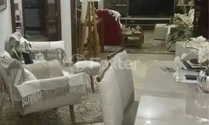 Casa com 3 quartos à venda na Rua Ribeira do Amparo, 57, Jardim Presidente Dutra, Guarulhos, 298 m2 por R$ 900.000