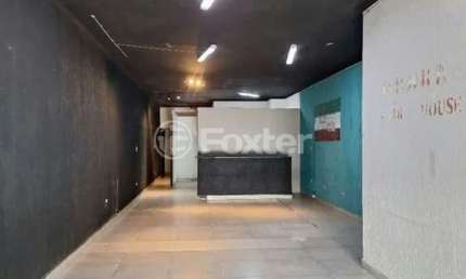 Casa com 3 quartos à venda na Avenida Júlio Feltscher, 51, Jardim Júlio, Barueri, 342 m2 por R$ 1.700.000