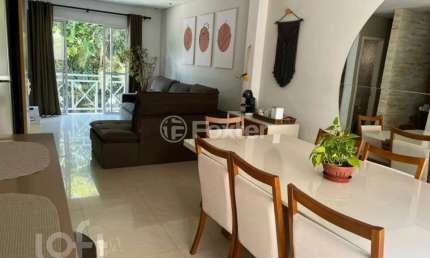 Casa em condomínio fechado com 3 quartos à venda na Rua Vésper, 100, Vila Santo Antônio do Portão, Cotia, 231 m2 por R$ 980.000